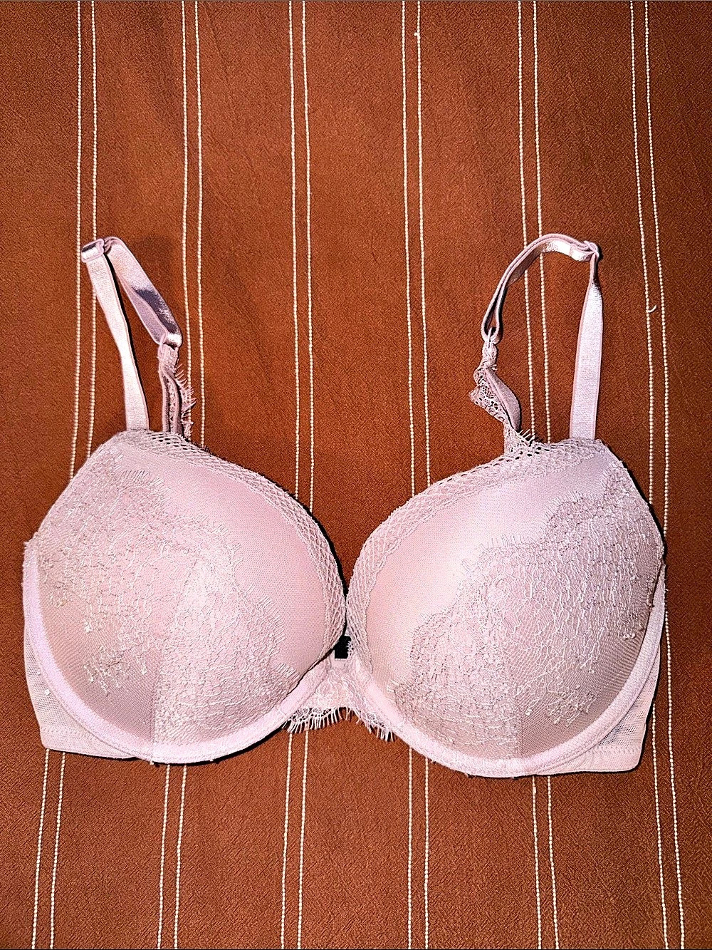 Victoria's Secret Very Sexy Push-Up Bra Lace Push-Up Bra in Pink
